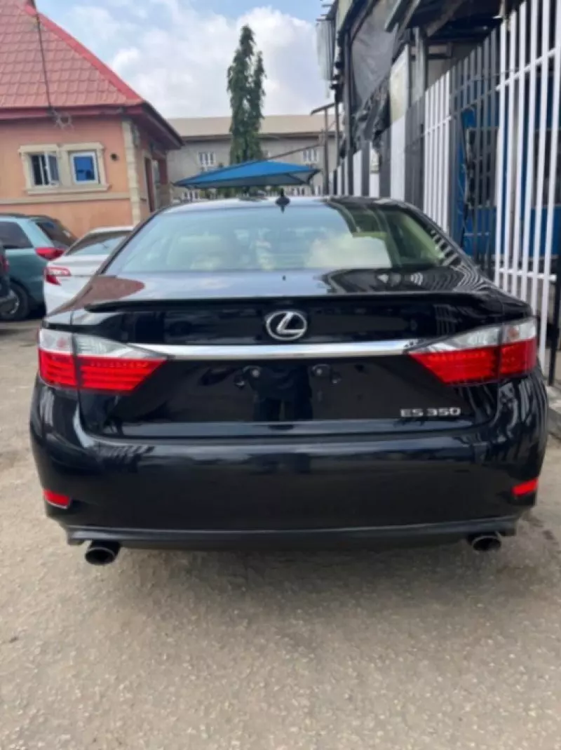 Lexus ES 350   - 2013
