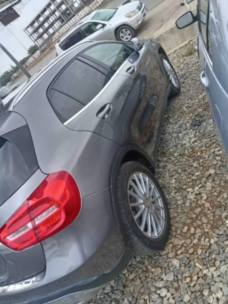 Mercedes-Benz GLA 250   - 2015