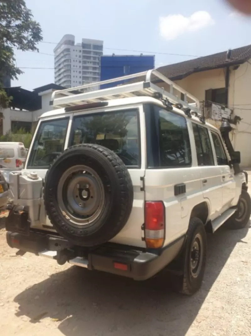 Toyota Land Cruiser   - 2018