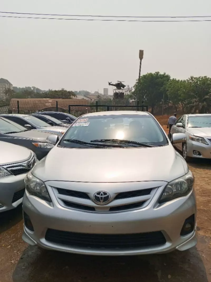 Toyota Corolla   - 2011