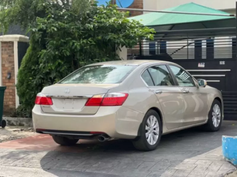Honda Accord   - 2013