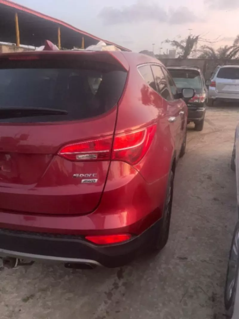 Hyundai Santa Fe Sport   - 2016