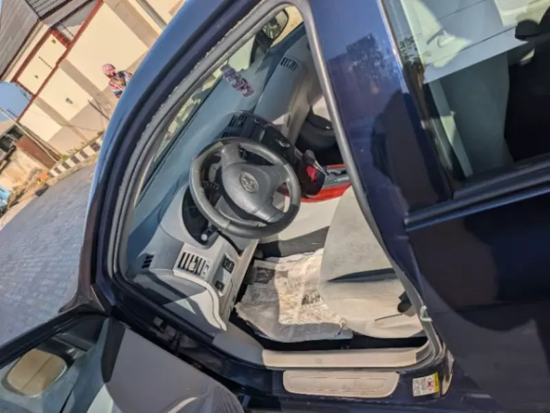 TOYOTA Corolla   - 2012