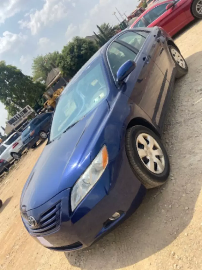 TOYOTA Camry   - 2009