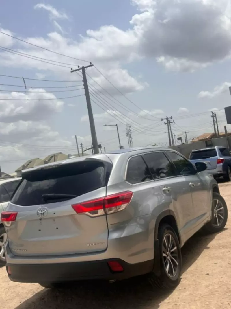 Toyota Highlander - 2018