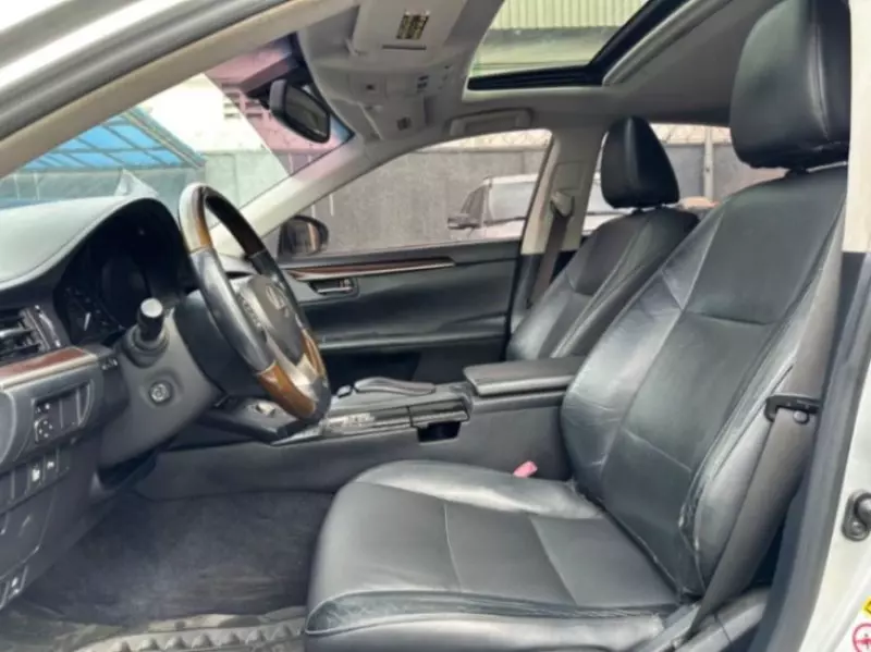 Lexus ES - 2013
