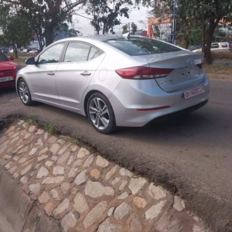 Hyundai Elantra   - 2017