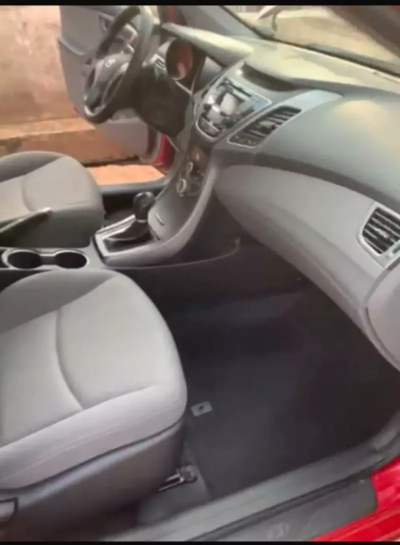 Hyundai Elantra   - 2016