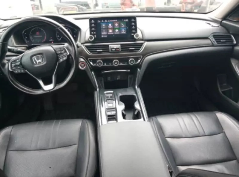 Honda Accord   - 2019