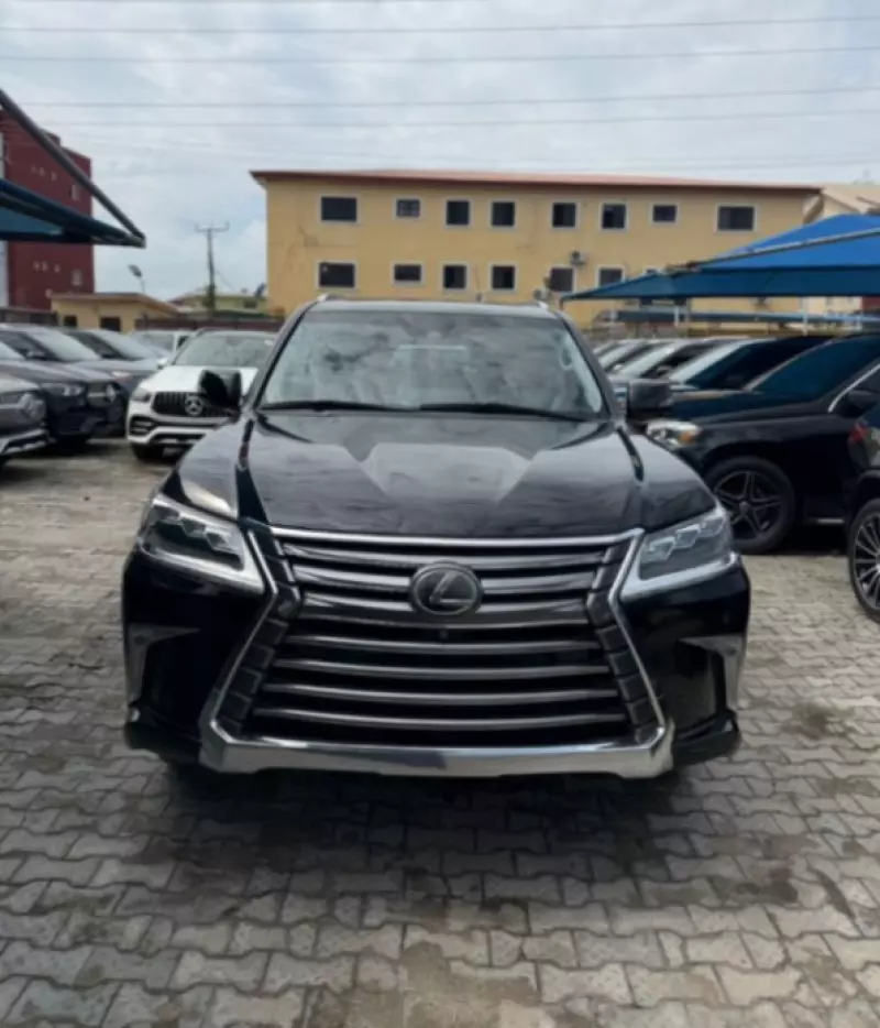 Lexus LX 570   - 2020