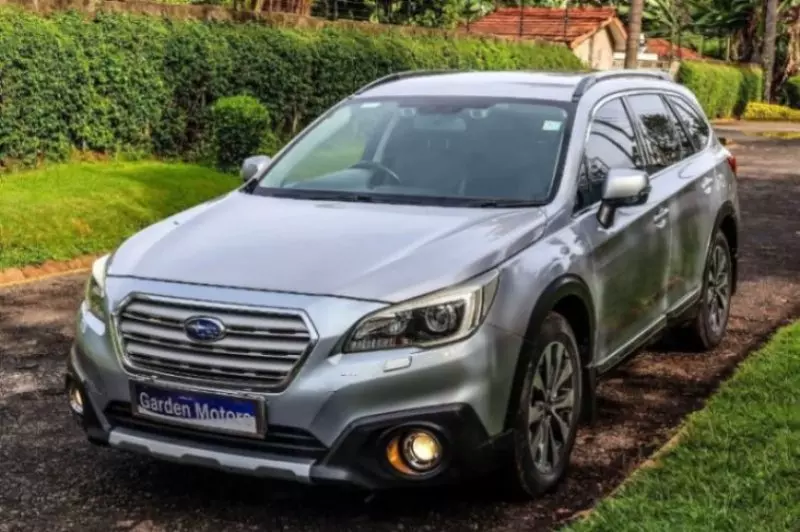 Subaru Outback   - 2015