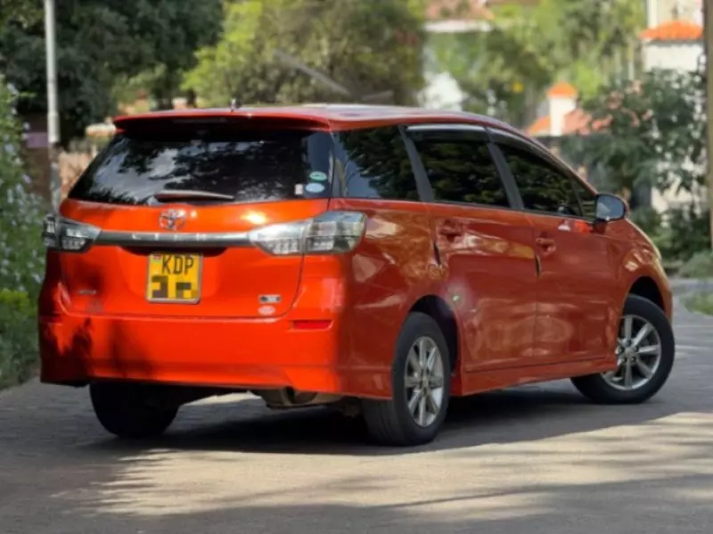 Toyota Wish   - 2016