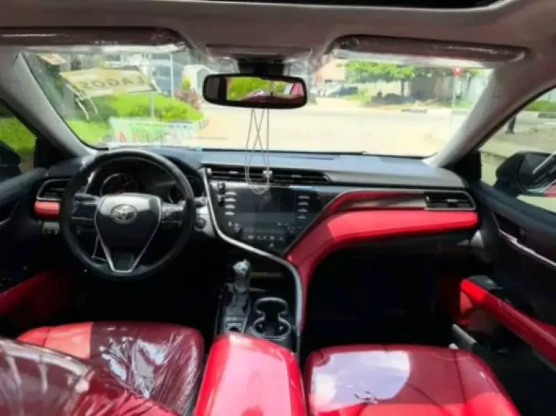 Toyota Camry   - 2020