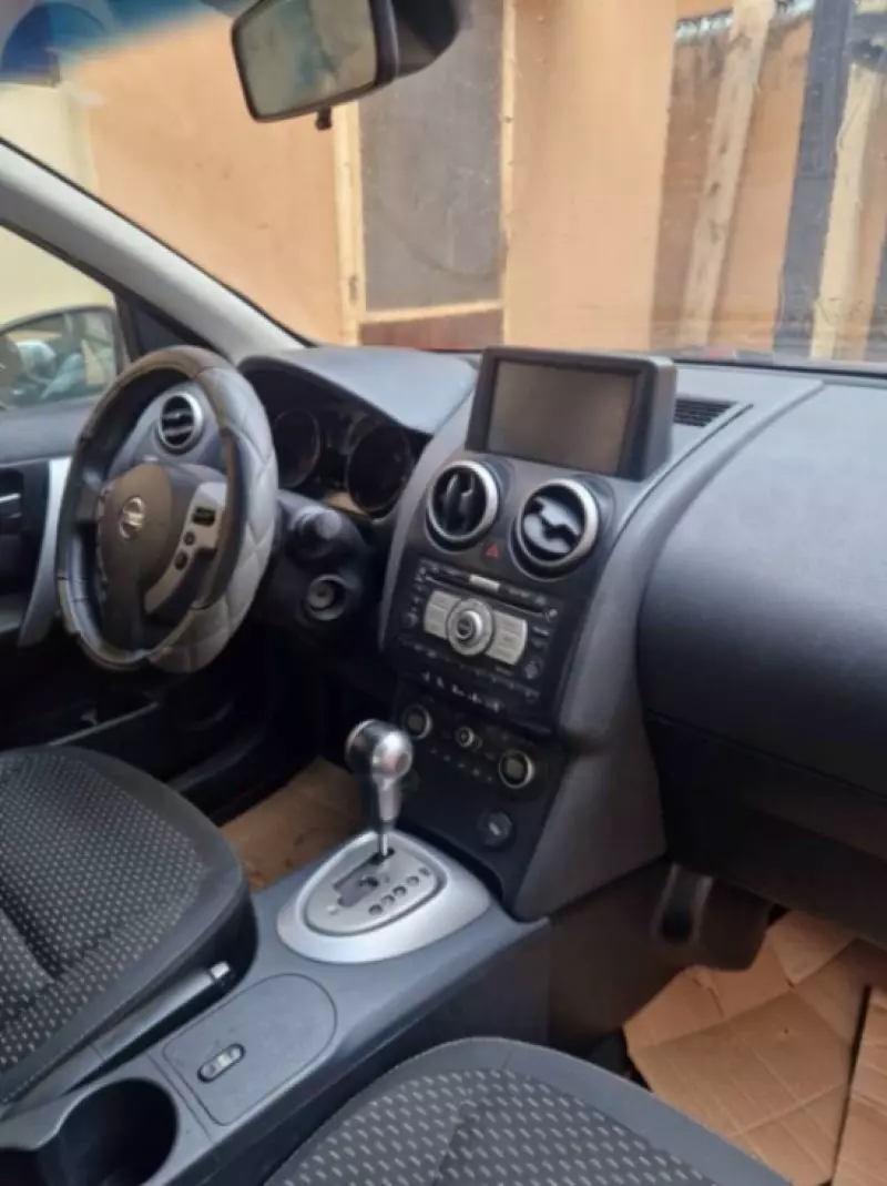Nissan Qashqai   - 2008