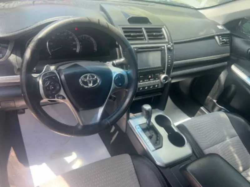 TOYOTA Camry   - 2013