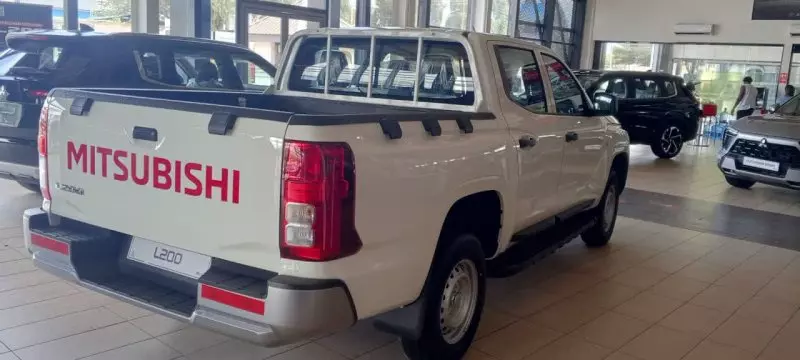 Mitsubishi L200   - 2025