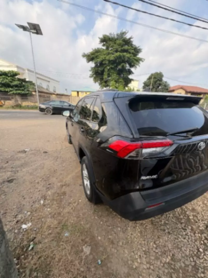 TOYOTA RAV 4   - 2020