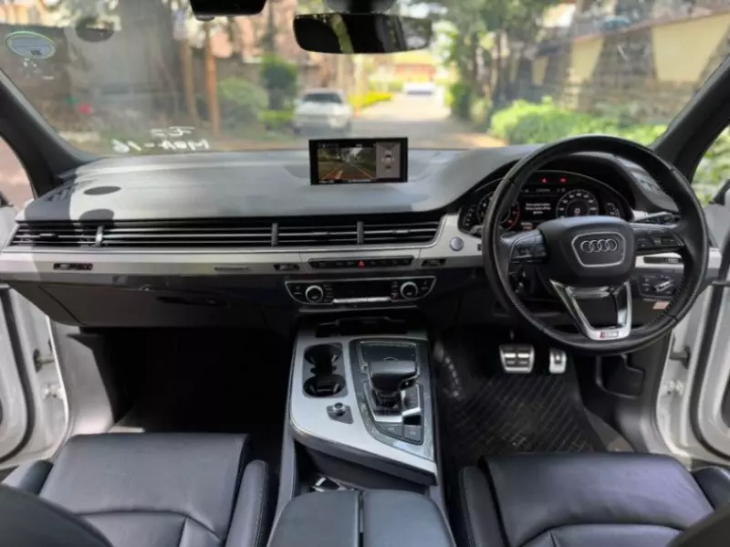 Audi Q7   - 2018