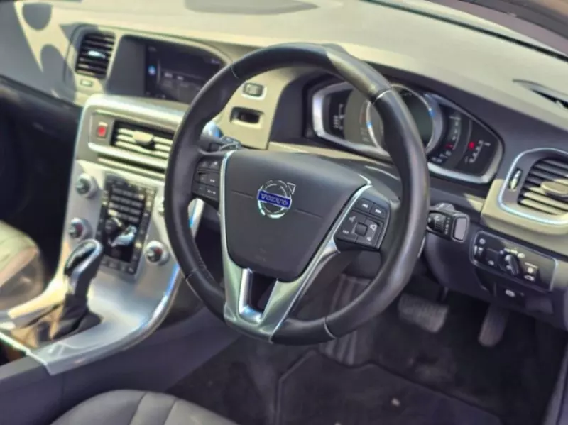 Volvo V60   - 2017