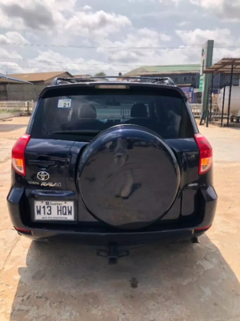 Toyota RAV4   - 2006