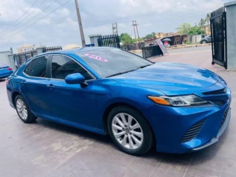 TOYOTA Camry   - 2019