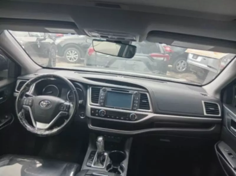 Toyota Highlander   - 2018