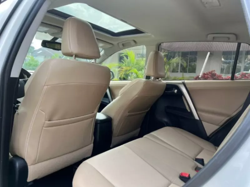 Toyota RAV 4   - 2013