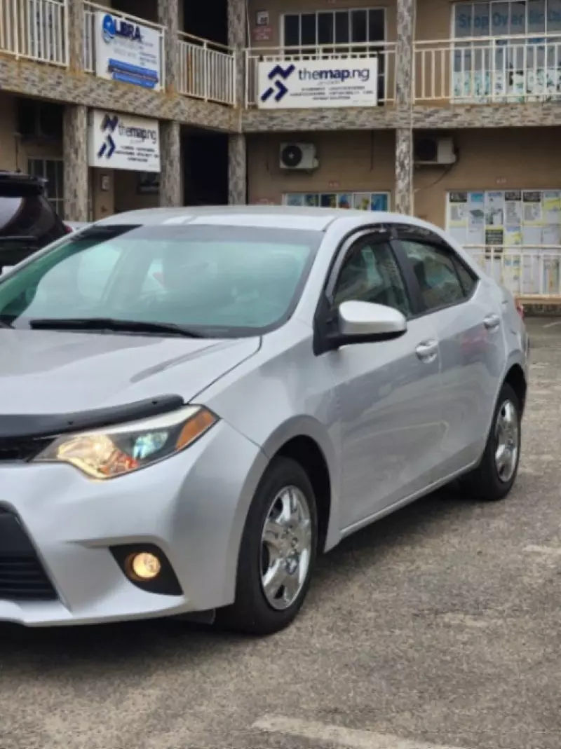 Toyota Corolla   - 2016