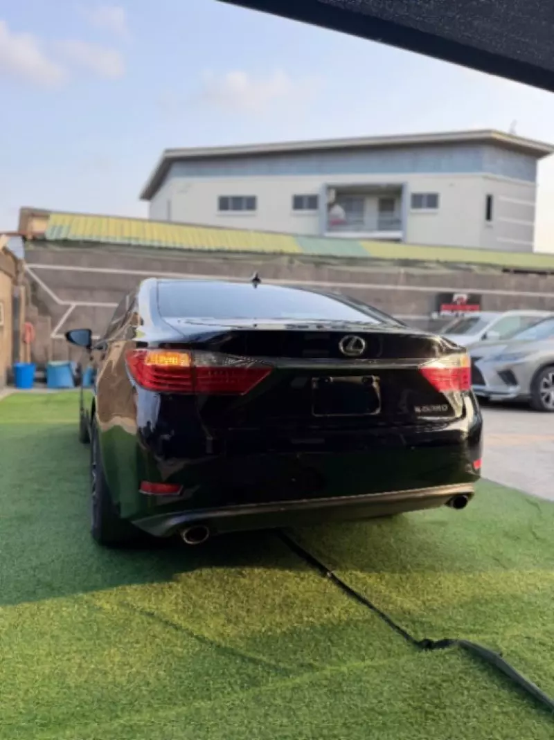 Lexus ES 350   - 2013