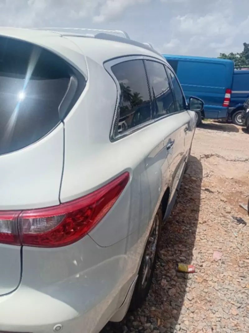 Infiniti QX60   - 2015