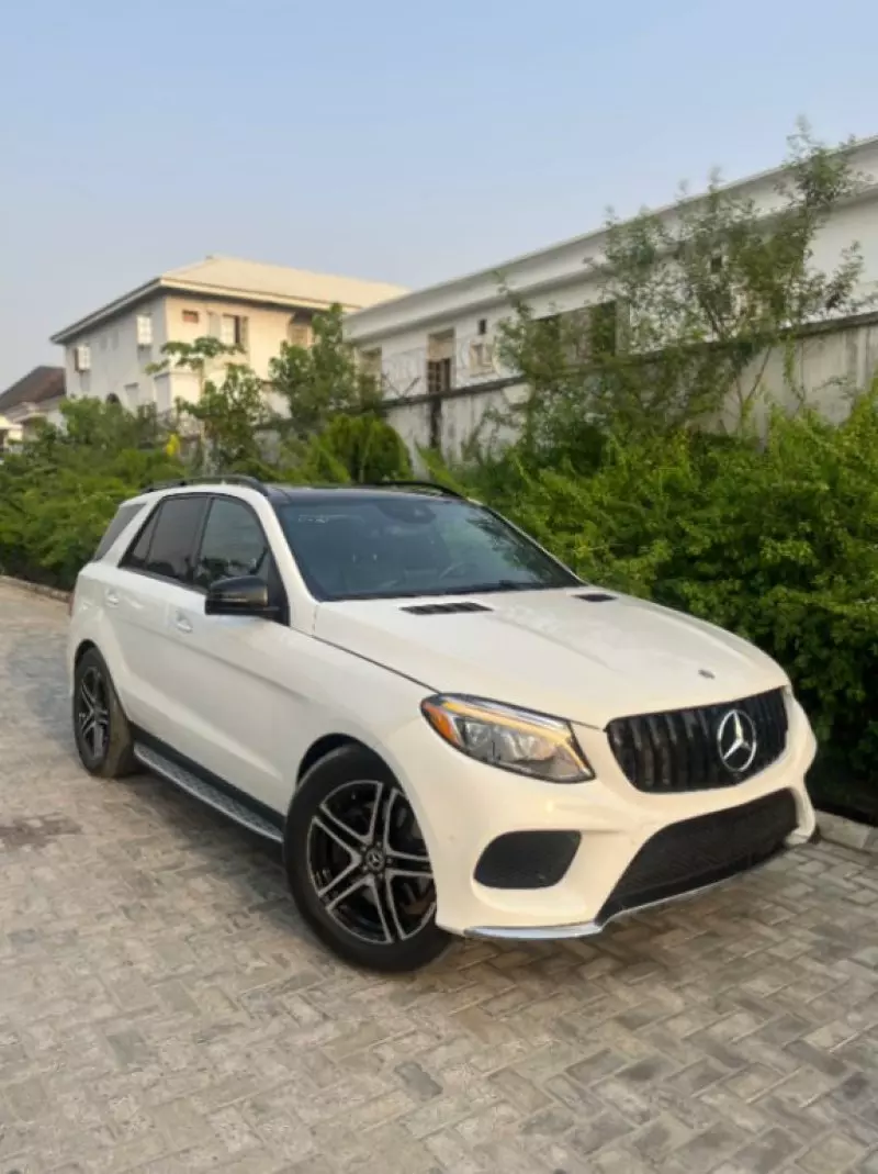 Mercedes-Benz GLE-Class   - 2018