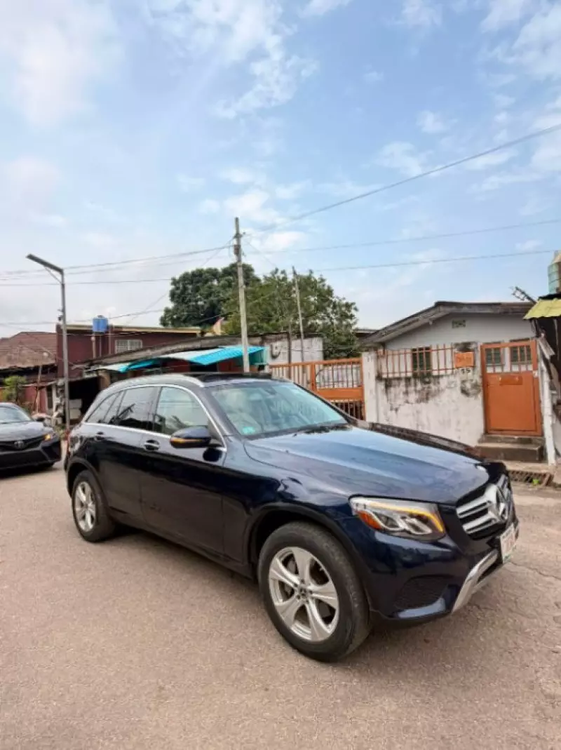 Mercedes-Benz GLC 300   - 2017