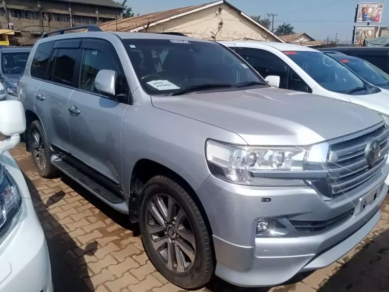 Toyota Landcruiser V8 - 2016