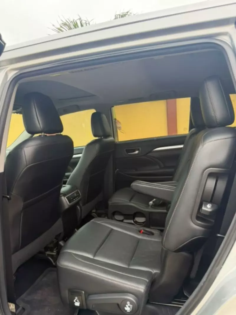 TOYOTA Highlander   - 2018