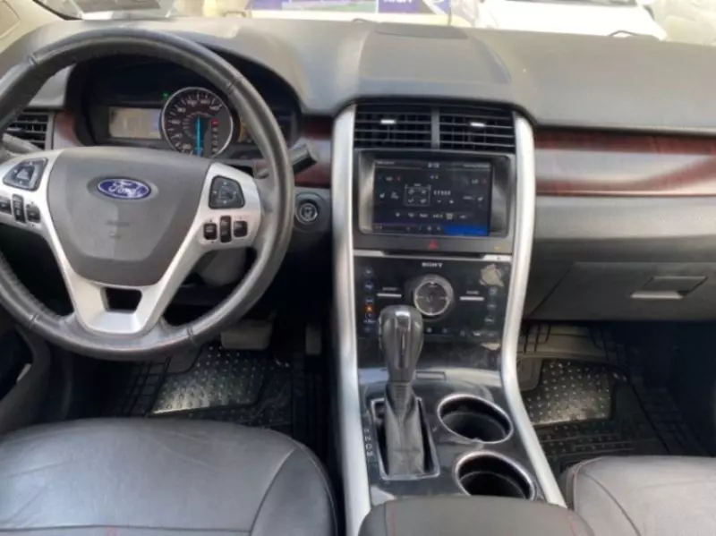 Ford Edge   - 2012