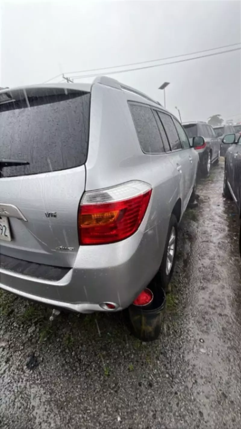 TOYOTA Highlander - 2009