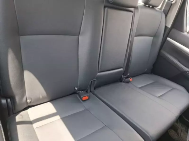 TOYOTA Hilux - 2025