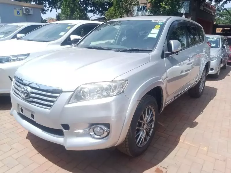 Toyota Vanguard    - 2012