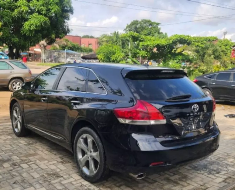 Toyota Venza   - 2014