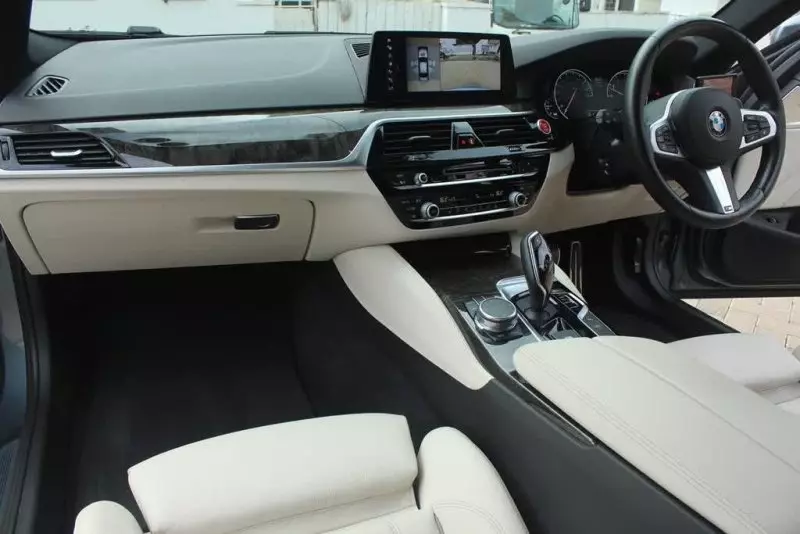 BMW 530i   - 2018