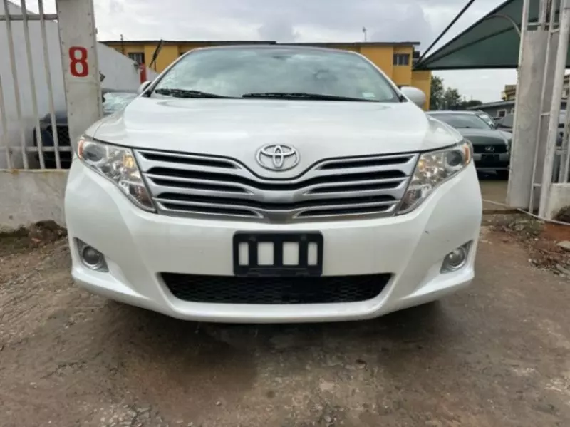 TOYOTA Venza   - 2011