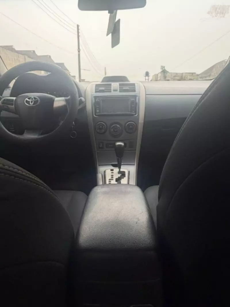 Toyota Corolla   - 2013
