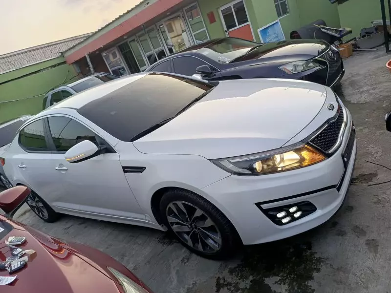 KIA K5   - 2015