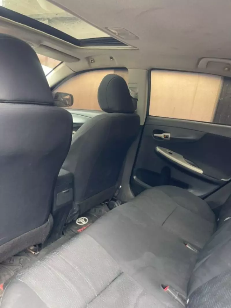 TOYOTA Corolla   - 2010