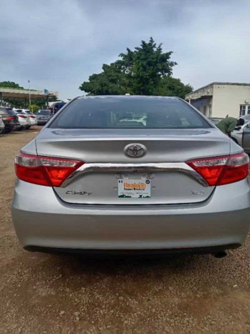 TOYOTA Camry   - 2015