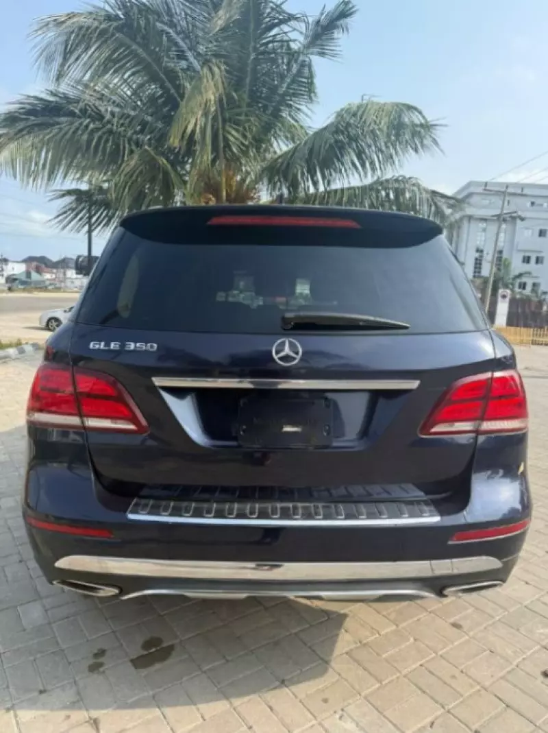 Mercedes-Benz GLE 400   - 2017