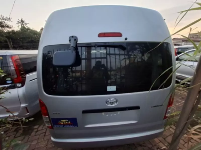Toyota Hiace   - 2018