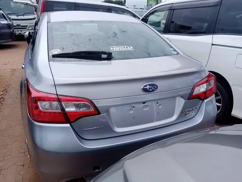 Subaru Legacy B4 - 2015