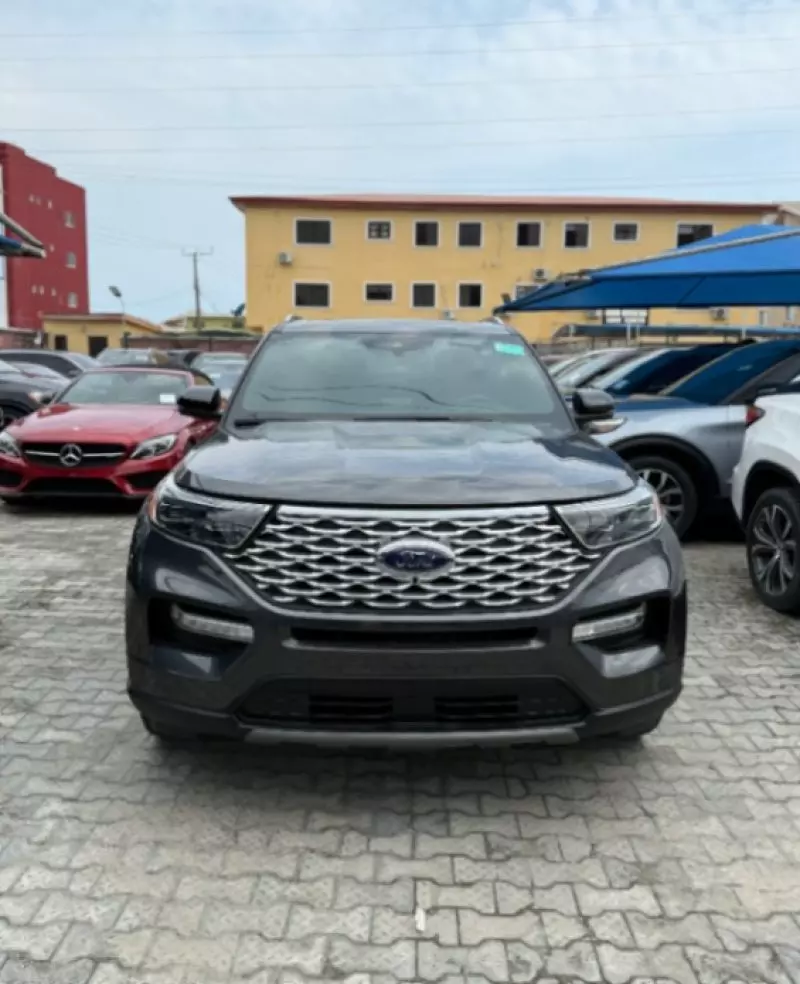 Ford Explorer   - 2020