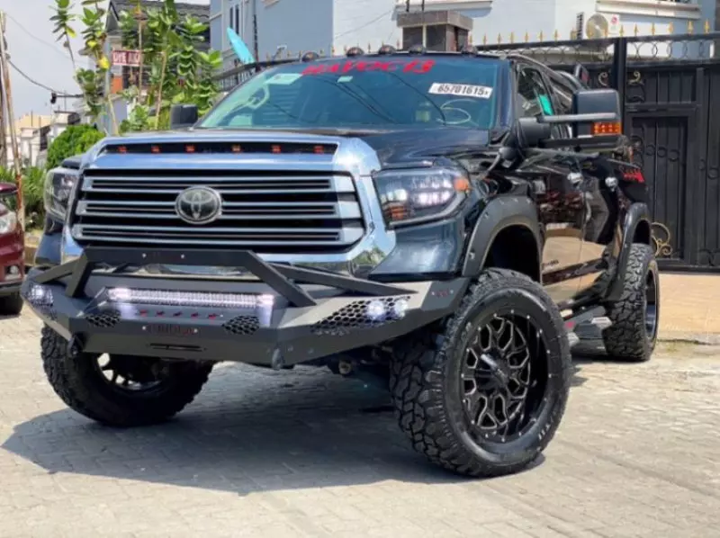 Toyota Tundra   - 2018